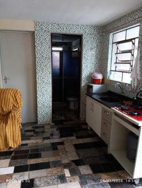 Casa confortável com garagem